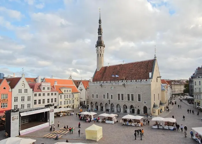 Dream - Main Square With Picturesque View *